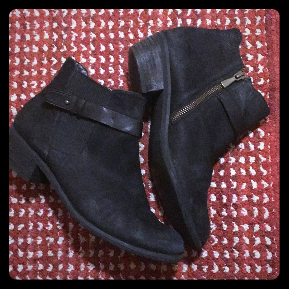 BP Black Genuine Leather Ankle Boots
